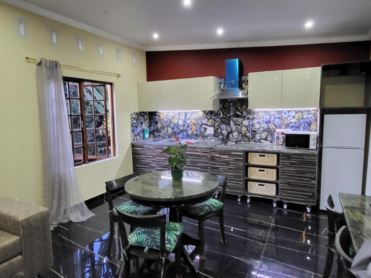 Gem Of Manor Drive Aparthotel เดอร์บัน ภายนอก รูปภาพ