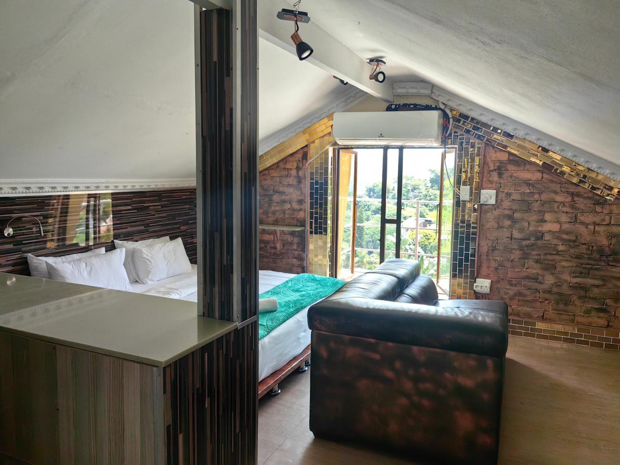 Gem Of Manor Drive Aparthotel เดอร์บัน ภายนอก รูปภาพ